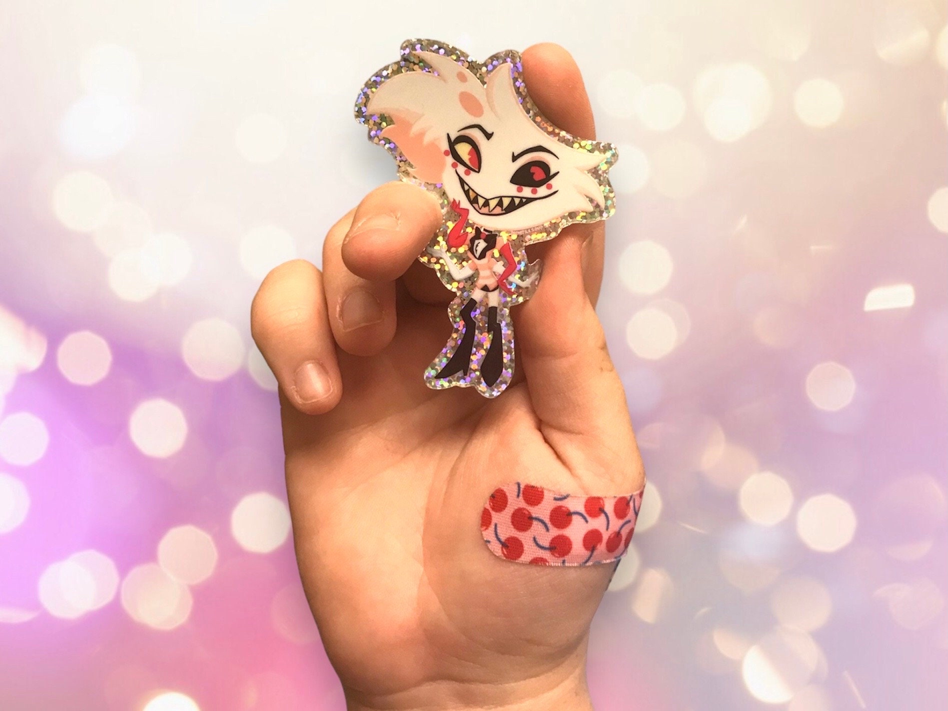 ヘルヴァボス クイーンビー ピンバッジ ヘルヴァボス クイーンビー ピンバッジ Helluvaboss pins - Etsy