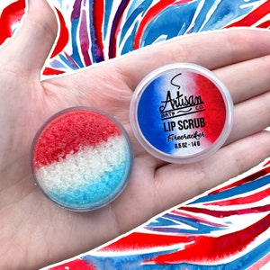 Voetzoeker Lipscrub | 4 juli | Herdenkingsdag | Suiker | Hydraterende lip-exfoliatie | Gearomatiseerd | 2-in-1 lippenbalsemscrub