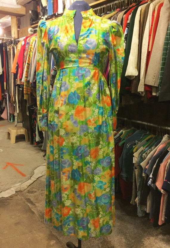 Vintage 1970s Hawaiian Hostess Dress - Floral Dres