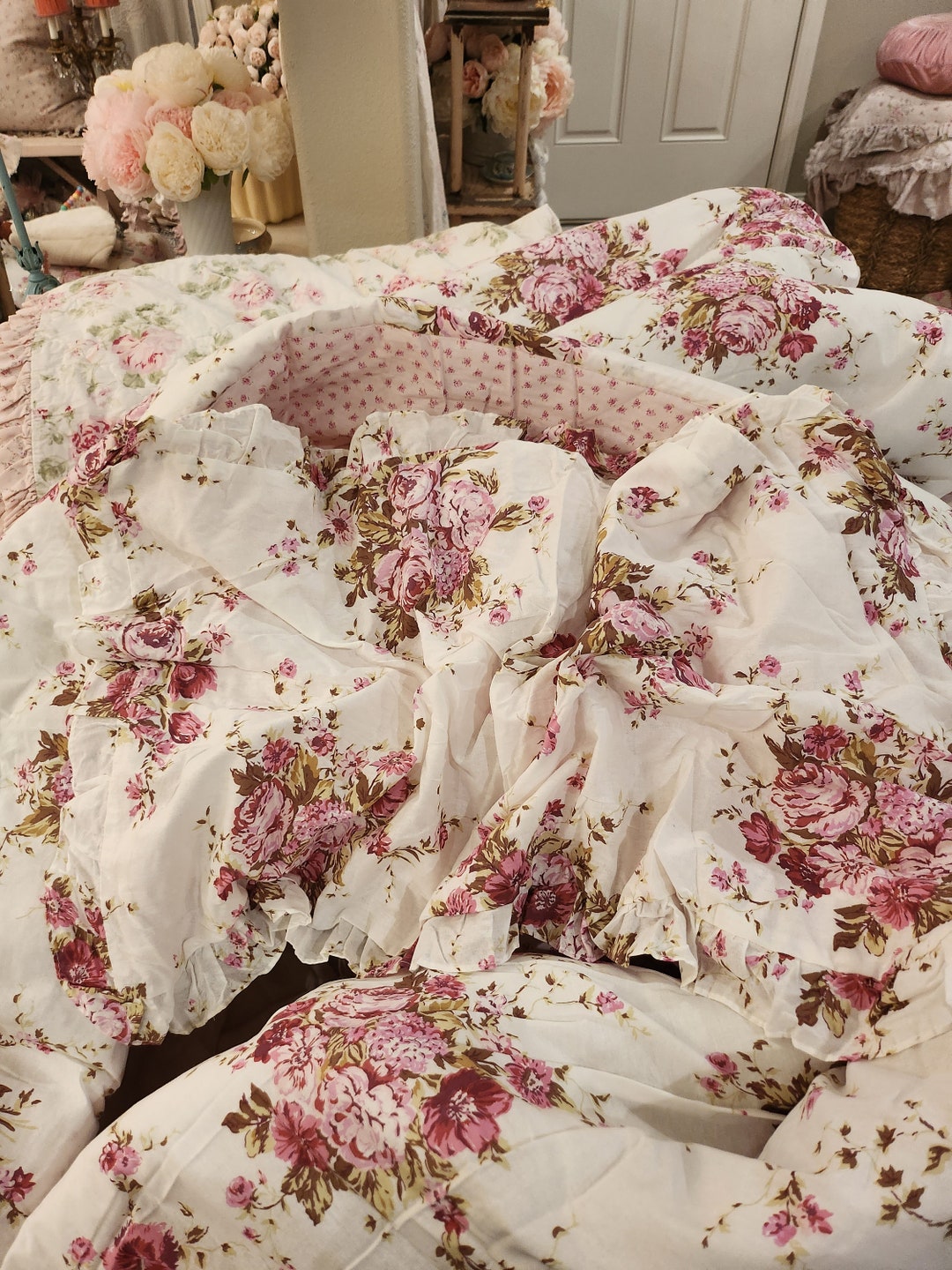 Shabby Chic King Size Comforter Two King Shams Ruffles Reversible Pink