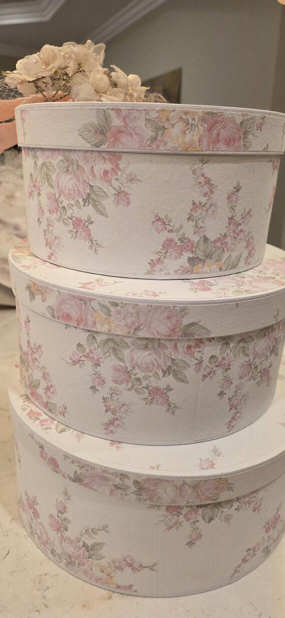 Three hatboxes shabby chic - image 7