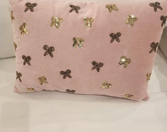 Pink Sequin Bow Pillow: Beaded Holiday Decor