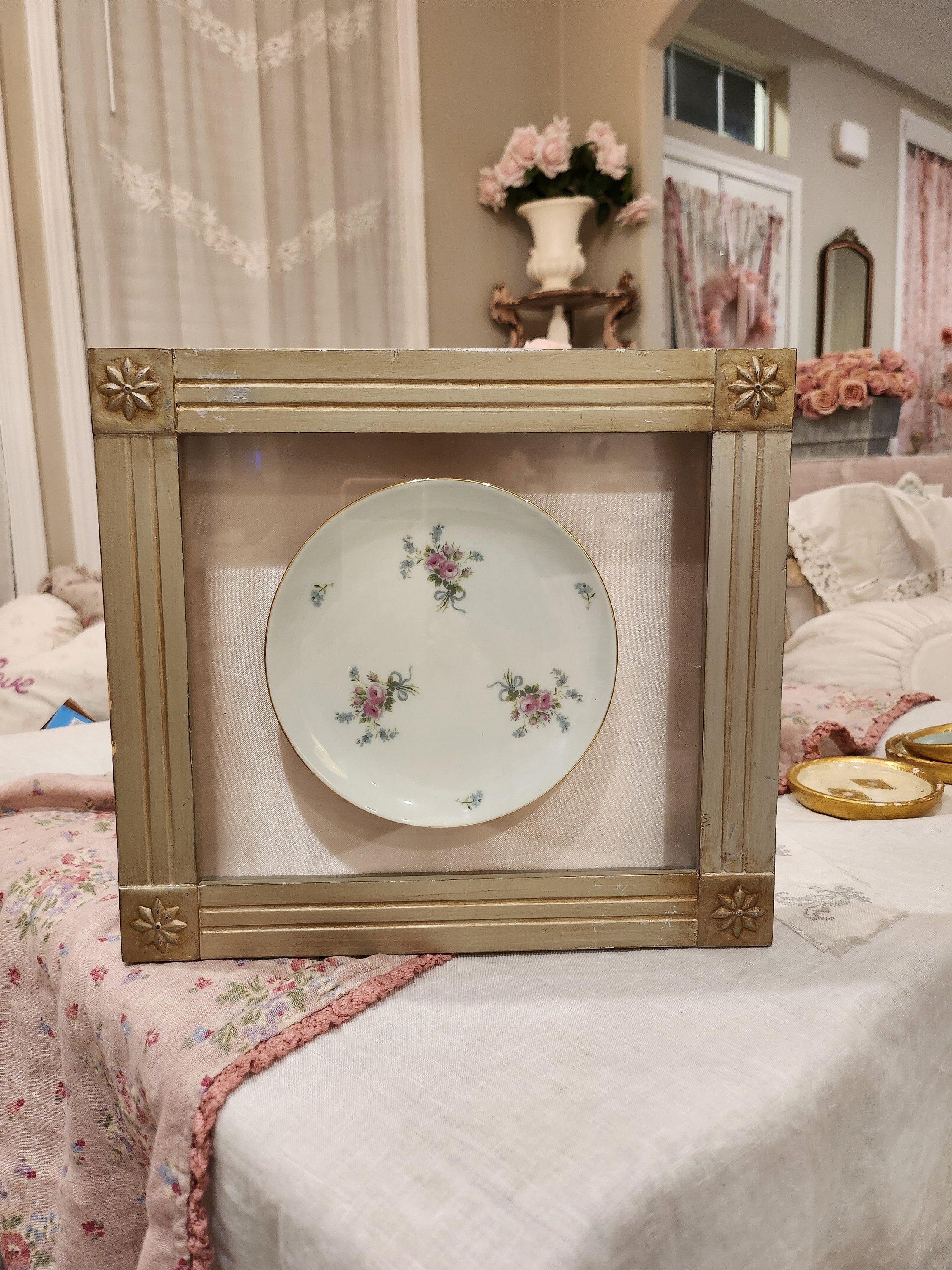 Rare Simple Shabby Chic Shadow Box Rachel Ashwell Porcelain