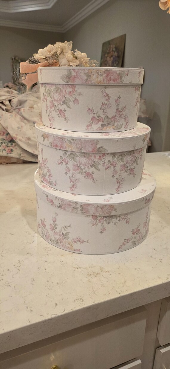 Three hatboxes shabby chic - image 6
