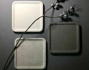 Concrete tray / dish / coaster / accessory holder in Square shape (Large)