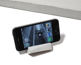 Concrete mobile phone viewing stand (geometric design)