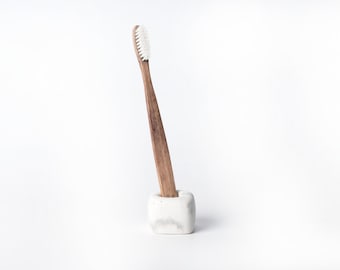 Concrete toothbrush holder - marble white