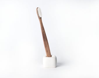 Concrete toothbrush holder - white