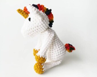 Crochet Unicorn Baby Rattle. Stuffed Unicorn. 1st Birthday Gift. Unicorn Toy. Baby Unicorn. Rainbow Unicorn. Baby Gift. Baby Shower Gift.