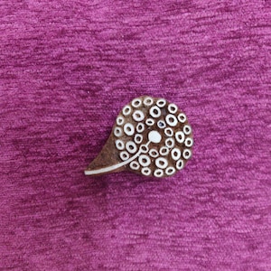 Löwenzahn Holz Stempel: Handgeschnitztes Blumen Druckklischee (4,5 cm)