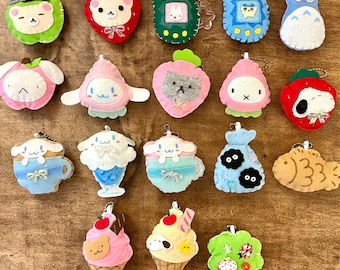 もちぐまんフェルトキーホルダー：かわいいアニメギフト - Etsy 日本