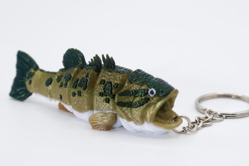 3D Printed Large Mouth Bass Keychain | Fishing Keychain | Flexi Fish ...