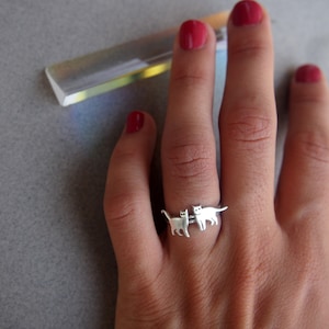 Anneau de chat. Chat en argent sterling. Anneau de pile. Cadeau d&#39;amant de chat. Anneau de chat en argent. Chaton. Bijoux de chat. Nom de chat. Cadeau parfait pour elle.