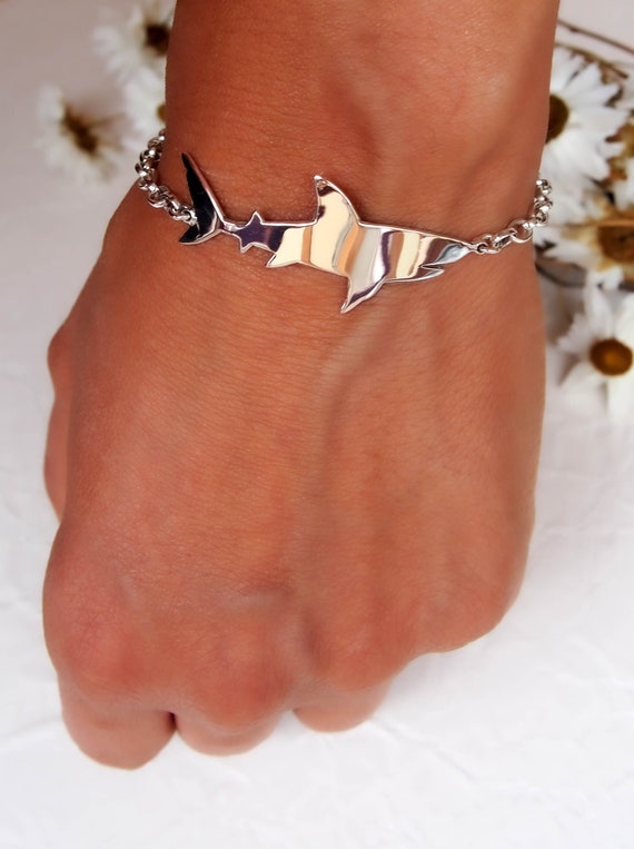 Great white shark best sale bracelet