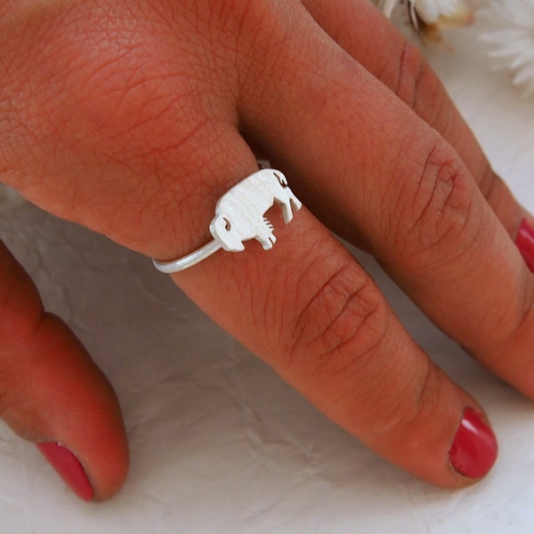 Buffalo.Sterling silver ring.Bison.Bull.Ox.Cowboy gift.Cowgirl.Animal sign.Wyoming.American buffalo.Western ring.Native american.Spiritual