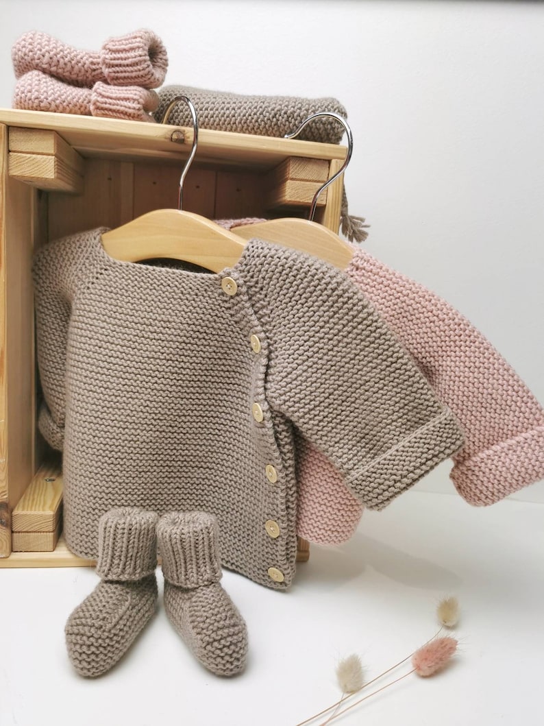 AUGUSTE brassière laine et cachemire, tricotée main au point mousse, coloris au choix taupe