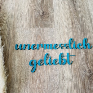 unermesslich geliebt Schriftzug Holz Wanddeko Kind Kinderzimmer Spruch Zitat