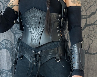 Dragon rider armour | throwing knife sheaths