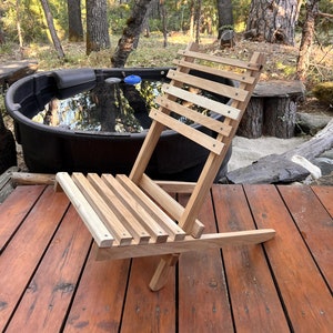 Folding wooden chair, portable chair for beach, camping, festivals.