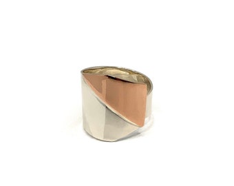 ASY22 _ Asymmetrical ring in sterling silver and copper by Claudine Moncion Jeweler
