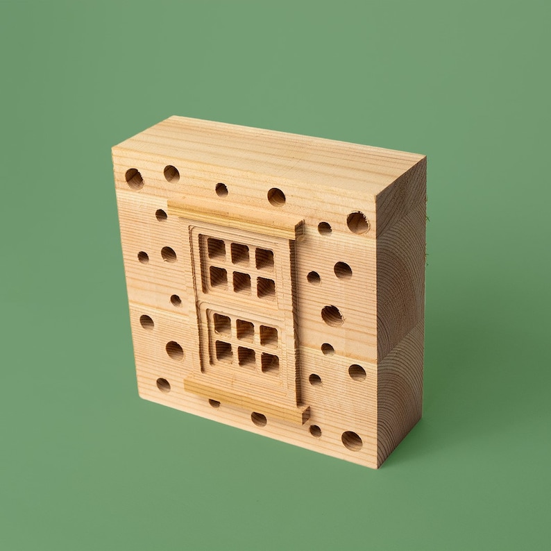 Bee Hotel Original 100% Recycled Kattenkwaad Design image 1