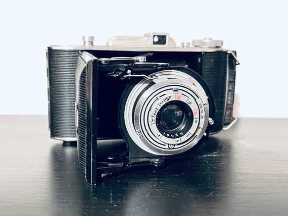 Agfa Ventura 69 Vintage 120 German film Camera Great Working Vintage  Camera Great Student Camera Free Camera Strap