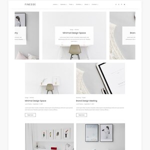Puede incluir: Una captura de pantalla de un sitio web que muestra un dise&ntilde;o de publicaci&oacute;n de blog con un fondo blanco y un dise&ntilde;o minimalista. La publicaci&oacute;n del blog presenta im&aacute;genes de una silla, un escritorio y un cuaderno. El texto en la p&aacute;gina incluye las palabras "Minimal Design Space" y "Brand Design Meeting".
