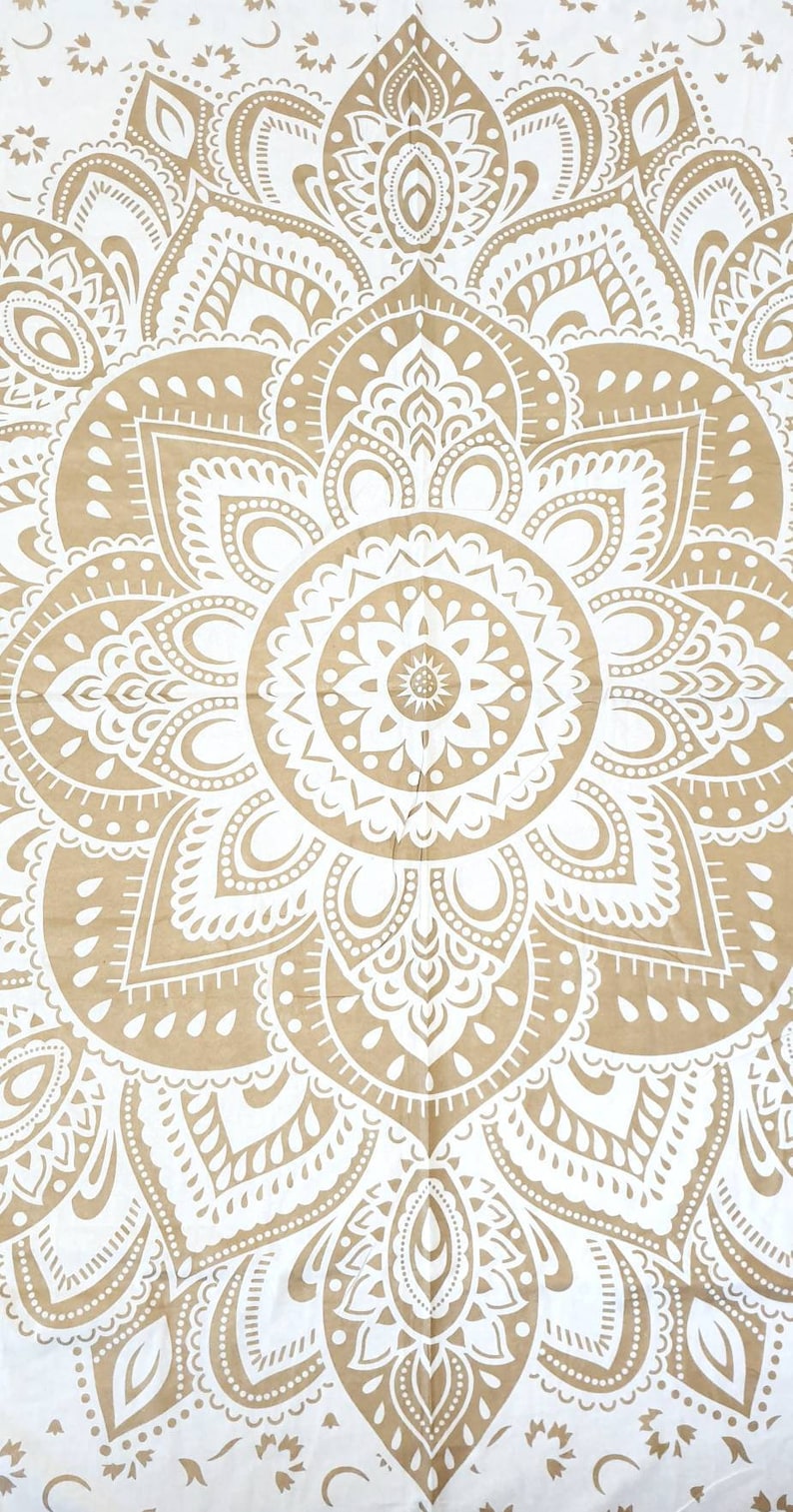 Silver and Gold Sofa Throw Double Bed Sheet Boho Picnic Blanket Garden Party Furniture Throw Large Bohemian Lotus Wall Tapestry