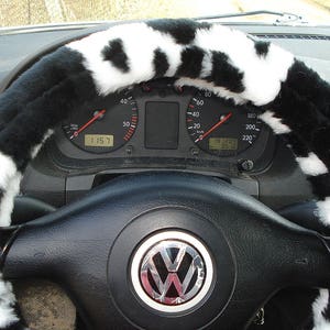 Fuzzy Car Accessories, Steering Wheel Cover, Gear Shift Knob Cover, Handbrake Cover, Rear View Mirror Cover, Belt Cover. Accessories Set.