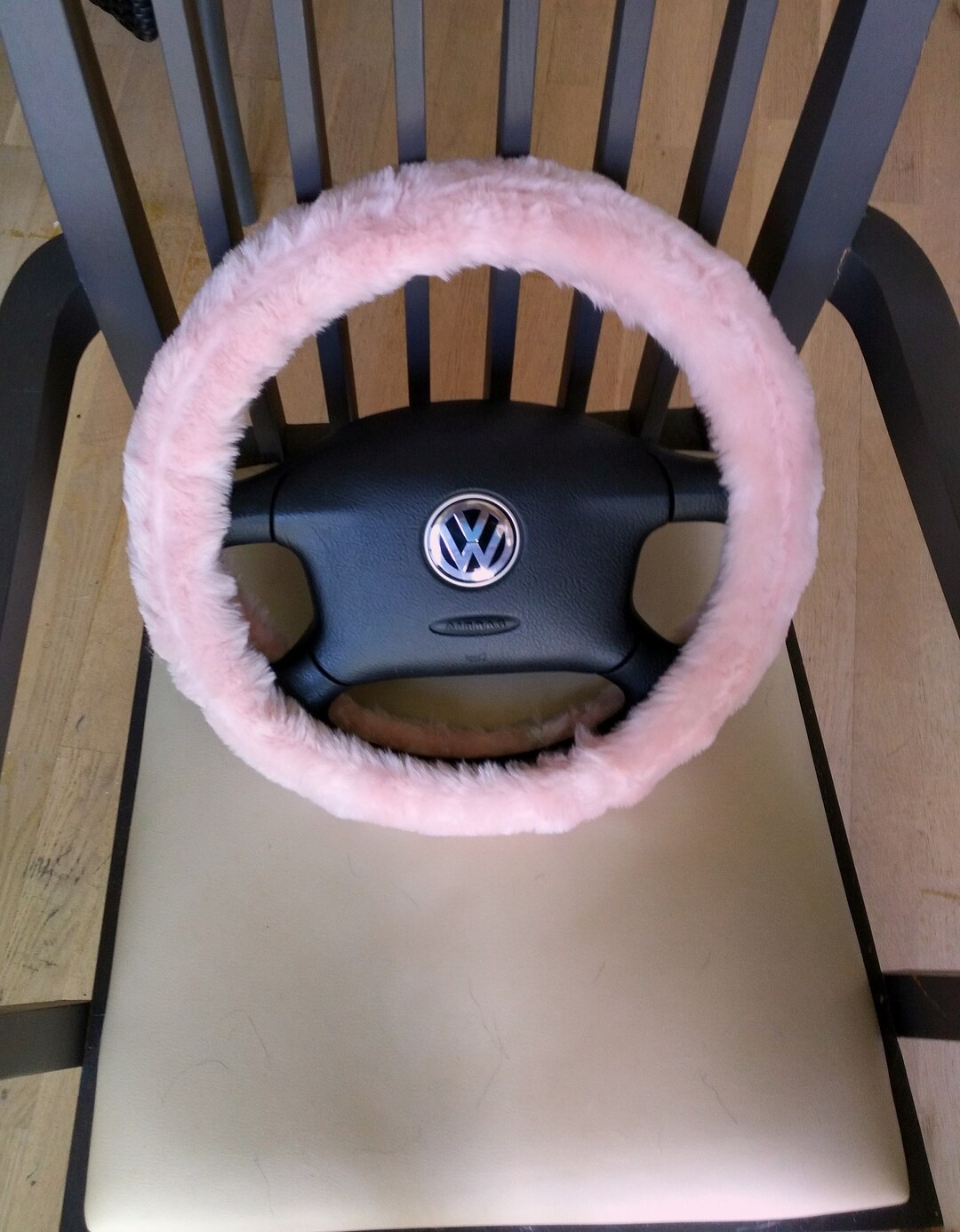 Pink Fuzzy Steering Wheel Cover, Car Accessories, Fuzzy Car Accessories