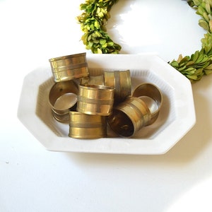 vintage set of 8 golden brass napkin rings brass table decor image 3