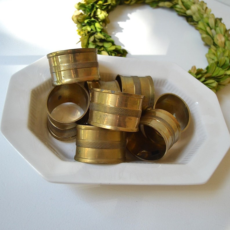 vintage set of 8 golden brass napkin rings brass table decor image 2
