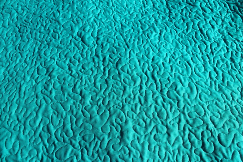 Pinwheelskaleidoscopequiltcolorfulfree-motionblanketthrowboundless batik collectionhalf-square triangles