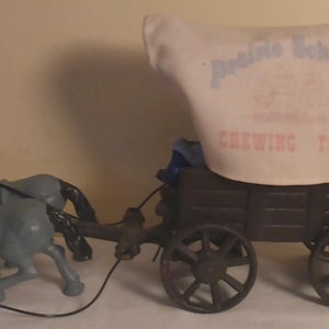 Vintage 1970&#39;s Prairie Schooner Chewing Tobacco Cast Iron Horse & Wagon - Vintage Cast Iron Horse and Wagon Toy - Vintage Cast Iron Toy