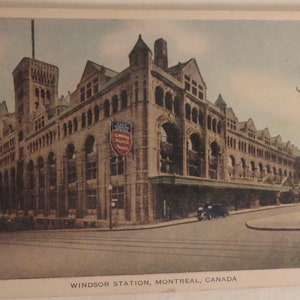 Gare Windsor des années 40, Montréal Canada Carte postale - Carte postale vintage montrant la Gare Windsor Montréal PQ - Carte postale Montreal Station Windsor