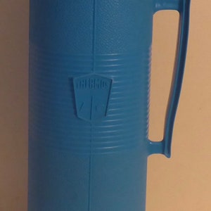 Vintage 32 oz Blue Thermos - Vintage Blue Thermos Vacuum Bottle made in Canada - Vintage Camping - Vintage Picnicking - Vacuum Bottle