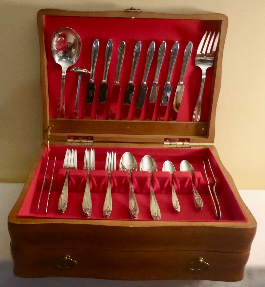 41 Pieces of 1847 Rogers Bros Silverplate 1930's Art Deco