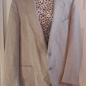 Vintage Henley by Tip Top Polyester/Linen Men&#39;s Suit Coat - Vintage Men&#39;s Suit Coat - Vintage Henley Tip Top Men&#39;s Grey Suit Coat