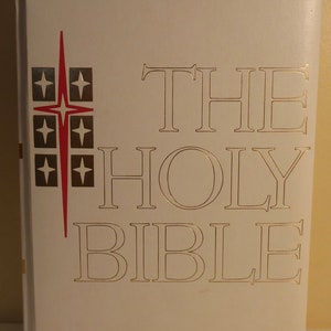 1971 NAB Family Holy Bible Catholic Life Edition Illustrated - Vintage 1971 Illustrated The Holy Bible J. G. Ferguson Publishing Co.
