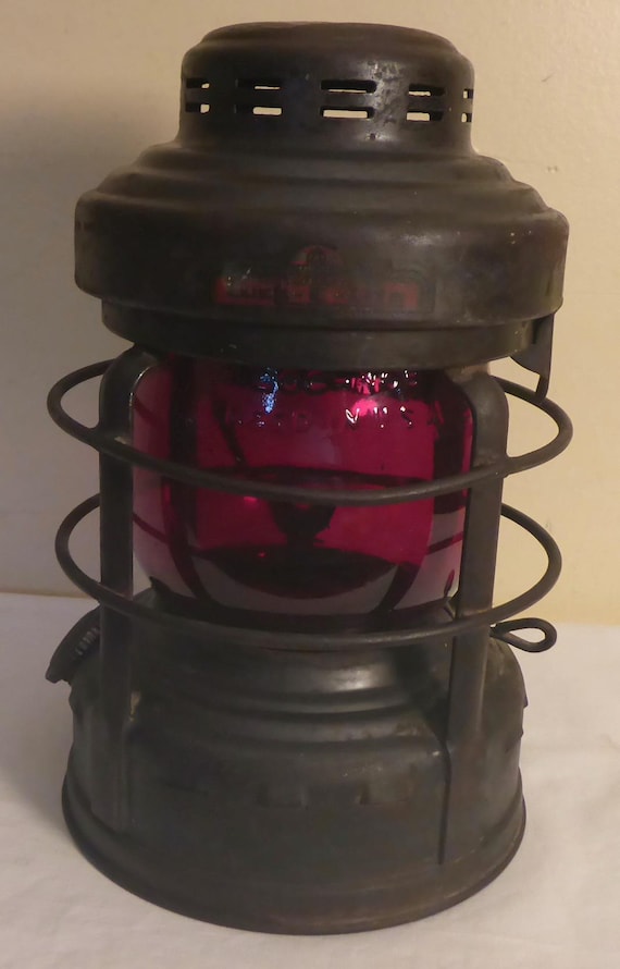 Antique 1930's Embury Luck-e-lite No. 25 Railway Lantern Red Globe