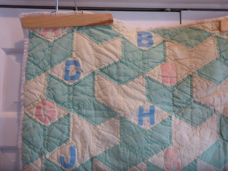 Vintage Baby Quilt Vintage Crib Quilt Vintage Hand Made Etsy