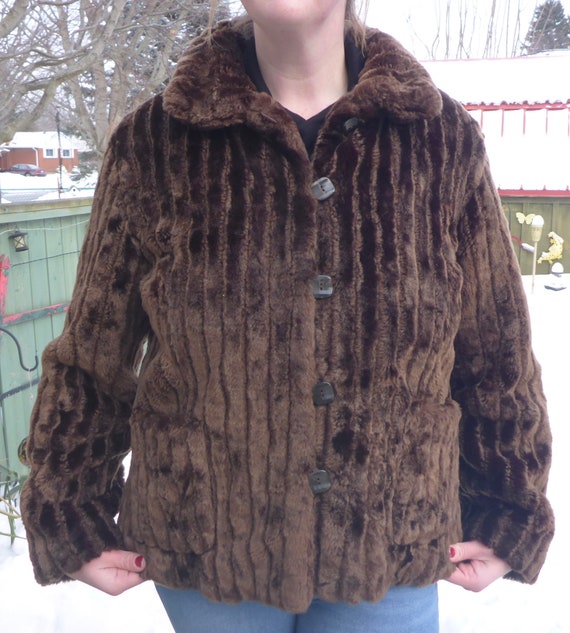 white stag hooded jacket