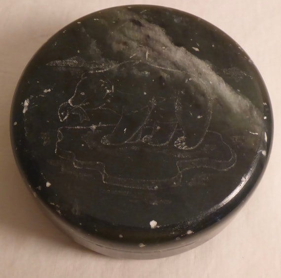 Vintage First Nations Inuit Hand crafted Genuine Soap Stone Trinket Box - Collectible Inuit Eskimo Hand Carved Soap Stone Trinket Box