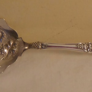 1881 Rogers A1 Lavinge (1908) Pattern Silverplate Berry Spoon