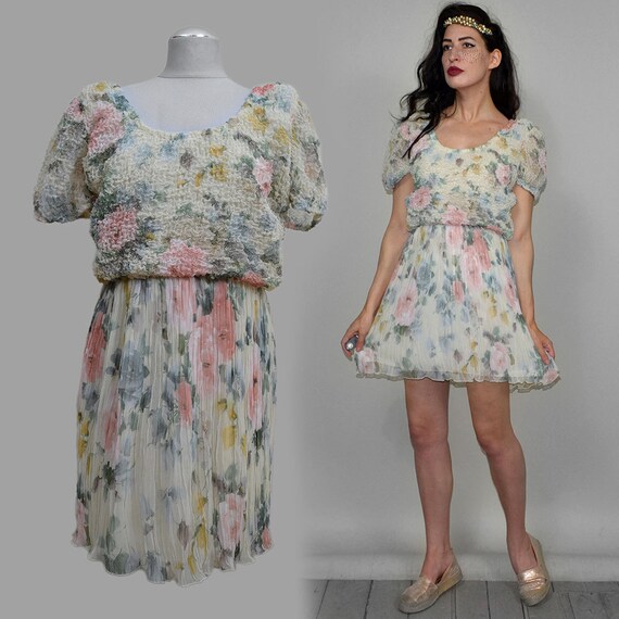 Vintage CLOQUÉ Pleated Romantic Chiffon Mini Dress