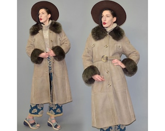 Vintage HARRO Spy Princess Shearling Lammfell Shabby Empire Pea Coat dicker langhaariger Kragen Manschette Parka 70er Jahre Gürtelschnalle Winterjacke M/L