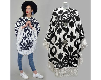 Vintage Hand-Made Unicum Tapestry Graphic Black & White Wrap Poncho Throw Chasuble Draped Cape Ethnic Fringe Braided Tassel Mesh Crochet 70s