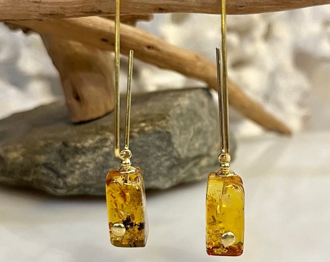 Amber & Gold. Baltic amber earrings. Designer earrings. Elegant earrings. Long earrings. Perfect gift. Amber jewelry. Artistic jewelry.