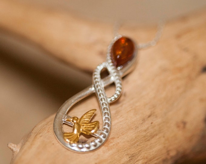 Baltic Amber Pendant in Sterling Silver. Amber necklace, dainty necklace. Baltic Amber jewelry. Silver necklace. silver and gold pendant.