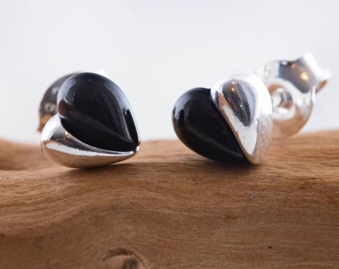 Whitby Jet Earrings. Sterling Silver. Heart shaped, British jewellery. Contemporary jewelry. Perfect gift. Genuine Whitby Jet. Dainty studs